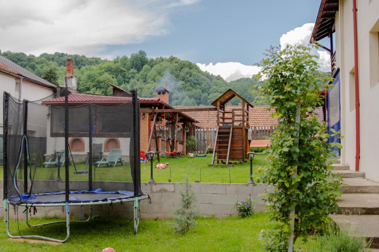 Pensiunea Casa Elena Corbeni Dış mekan fotoğraf